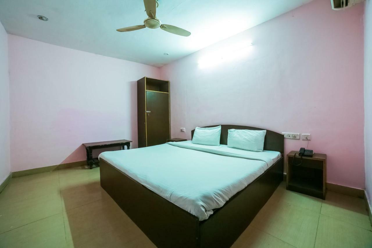 Spot On 36122 Hotel The Royal Plaza Джайпур Екстериор снимка